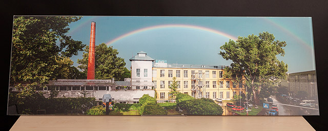 Tuchfabrik mit Regenbogen, Acrylglas